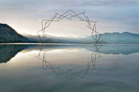  Le Mur de Shōen: Réflexions sur l'éphémère et la nature divine!