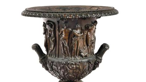 Le Vase aux Grenouilles: Un Triomphe de la Sculpture Antique et une Démonstration Subtile de l'Art Byzantin!